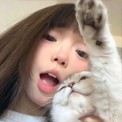 单车上的少女